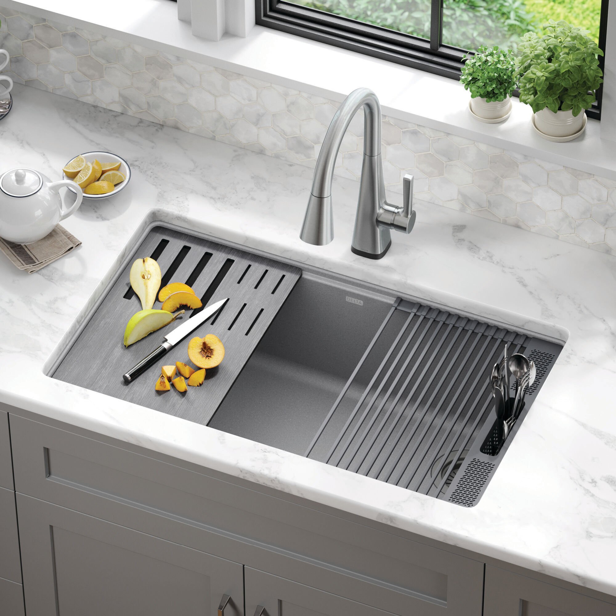 32” Granite Composite Workstation Kitchen Sink Undermount Single